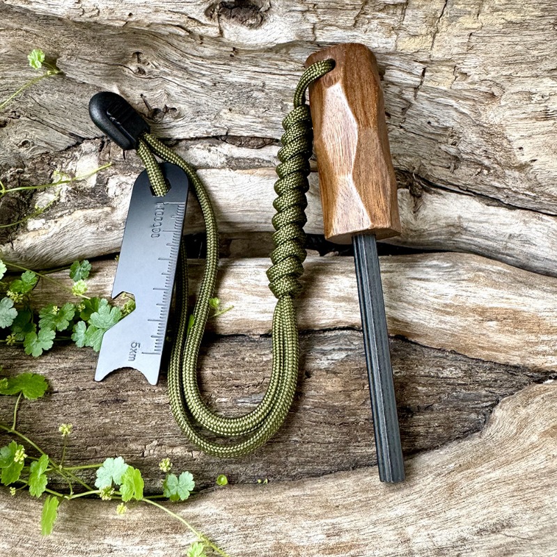 Hexagonal Firestone Rod Wooden - Ferro Rod Striker recension och pris